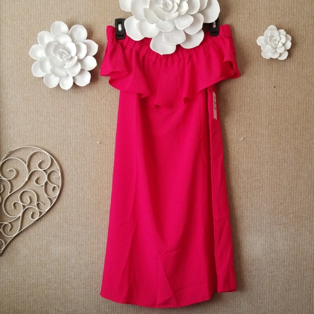 Chelsea 28 Off the Shoulder Crepe Dress size XS